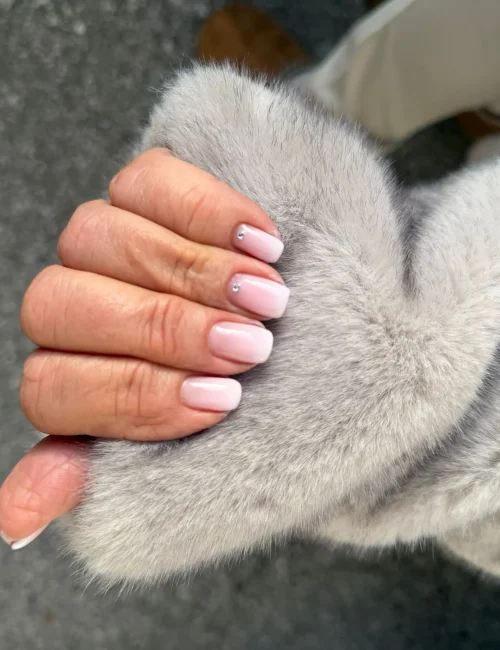 Izdelava nohtov 3 Kozmetični studio Gold